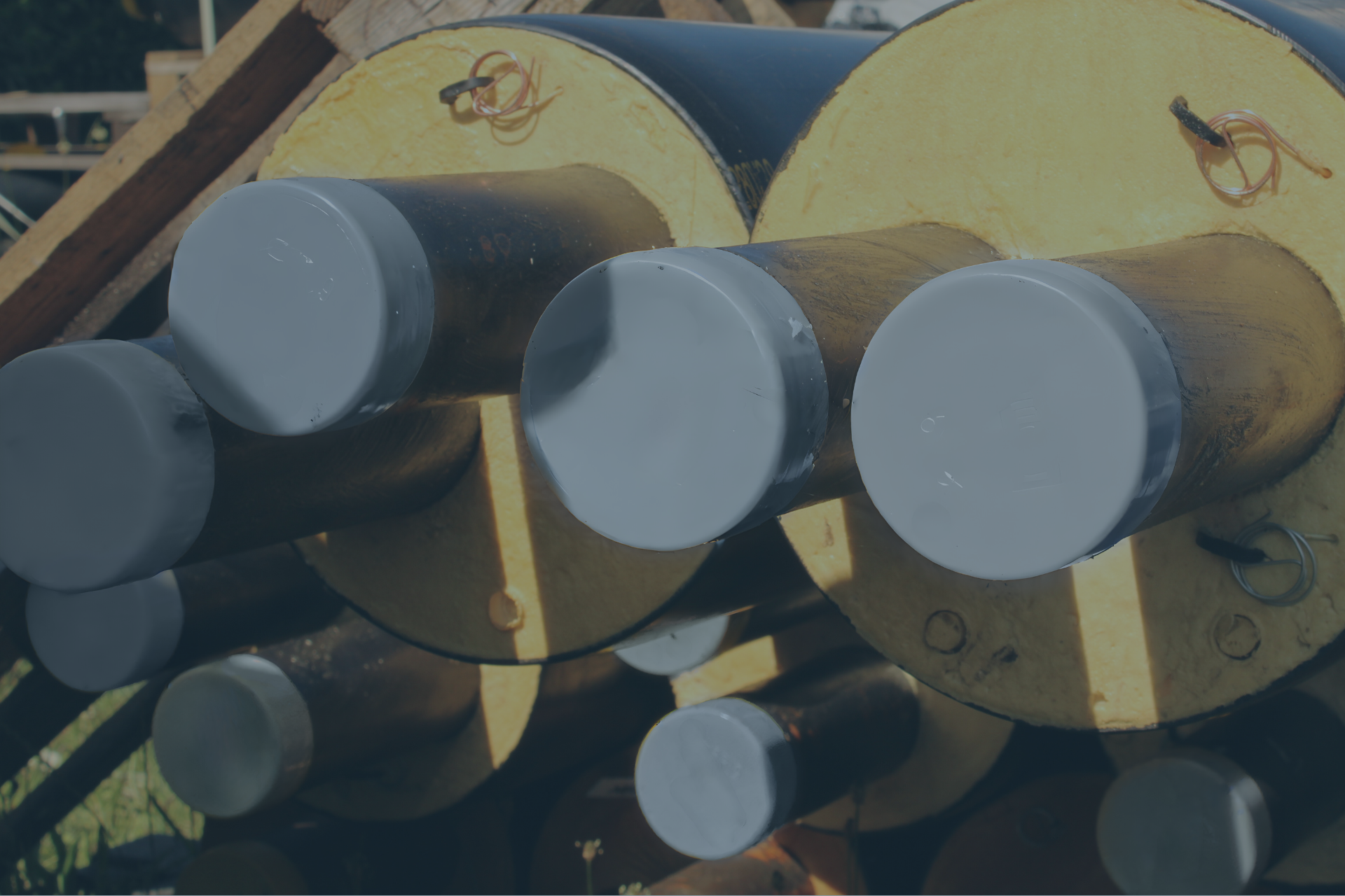 Sonderformteile und spezielle Materialien von STURM Isotech für individuelle Anforderungen in Fernwärme- und Nahwärmenetzen